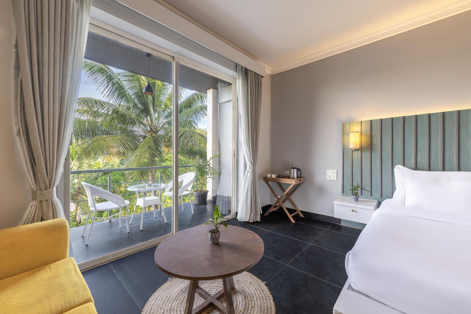 Echor Samara Morjim Goa Sea View Restro Hotel Exterior foto