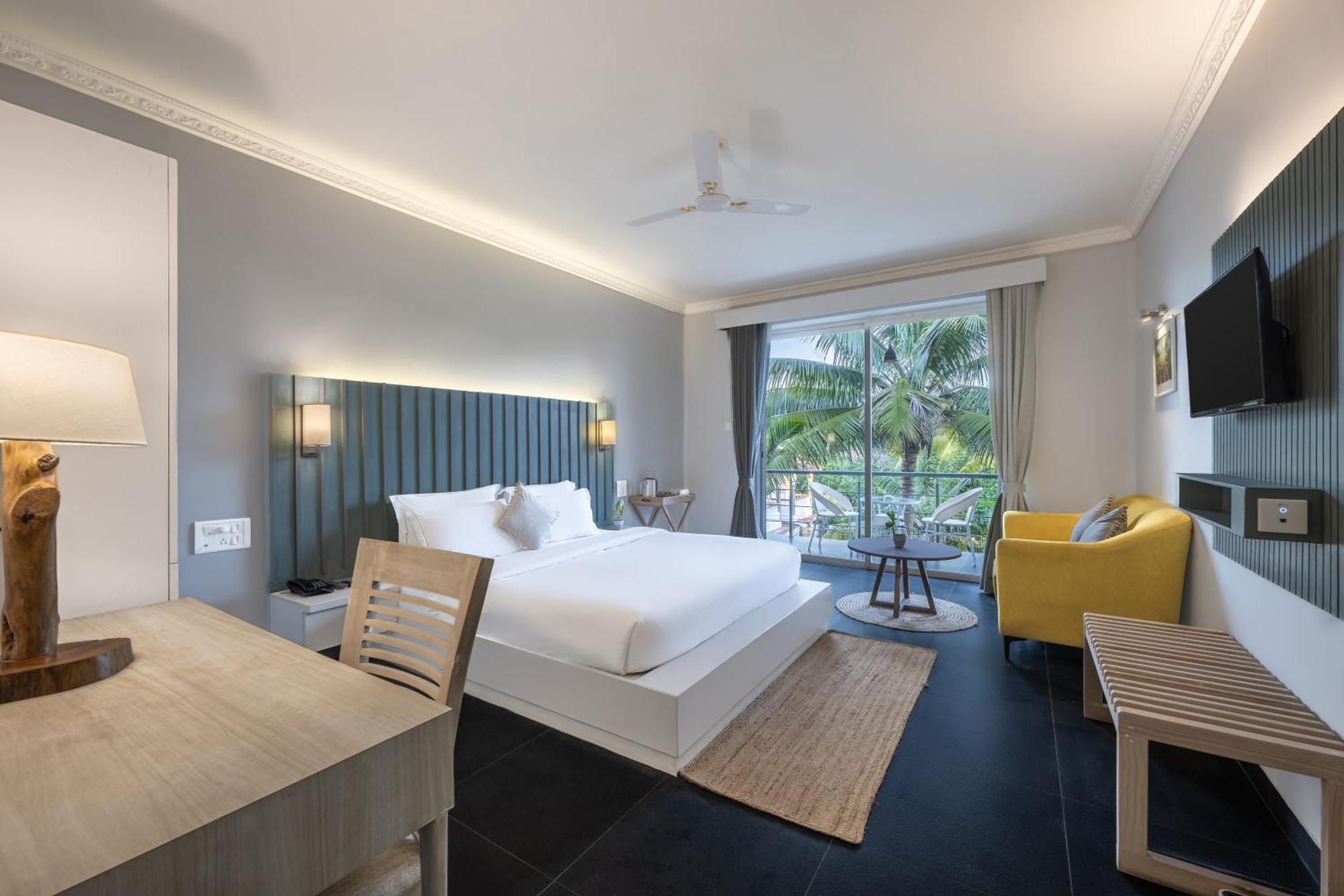 Echor Samara Morjim Goa Sea View Restro Hotel Exterior foto